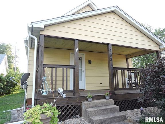 2nd image of 203 Minch St