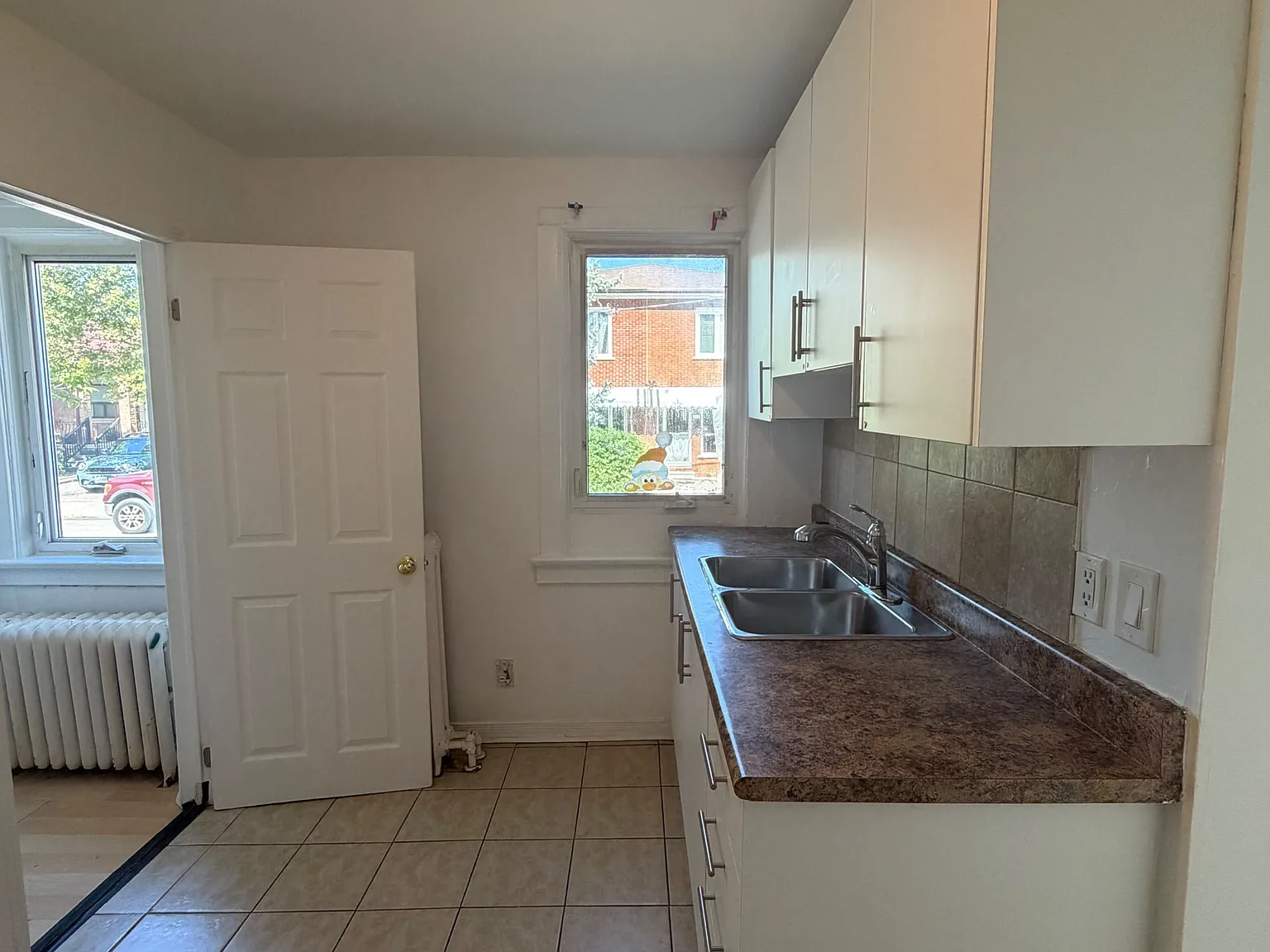 2 bed, $1,400 — Photo 4