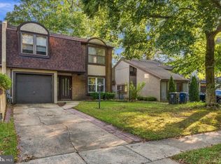 4 Goshawk Ct, Voorhees, NJ 08043