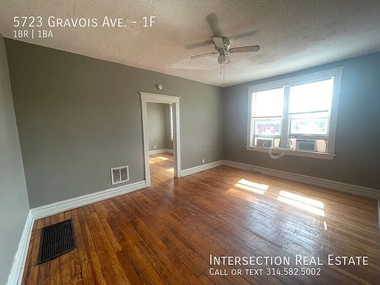 5723 Gravois Ave #1F — Photo 8