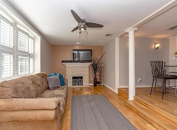 4th image of 8907 McGee St