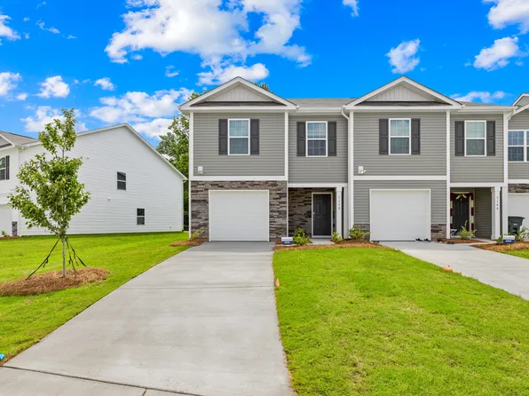 5150 Hyrule Dr, Charlotte, NC 28262