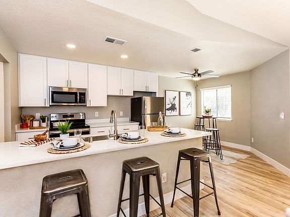 Open Kitchen