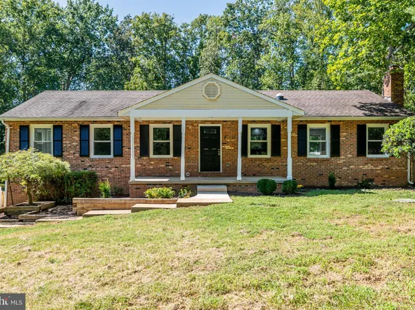 7 Carter Ln, Stafford, VA 22556