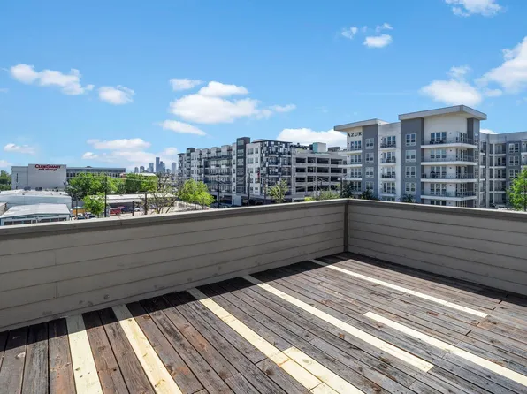 1218 Sandman St, Houston, TX 77007