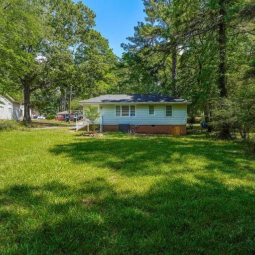 1113 E Oak Dr — Photo 6