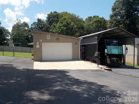 2nd image of 4249 Beach Rd