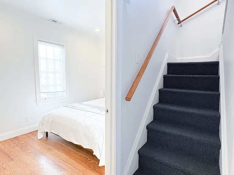 87 Stephen St #1C — Photo 123