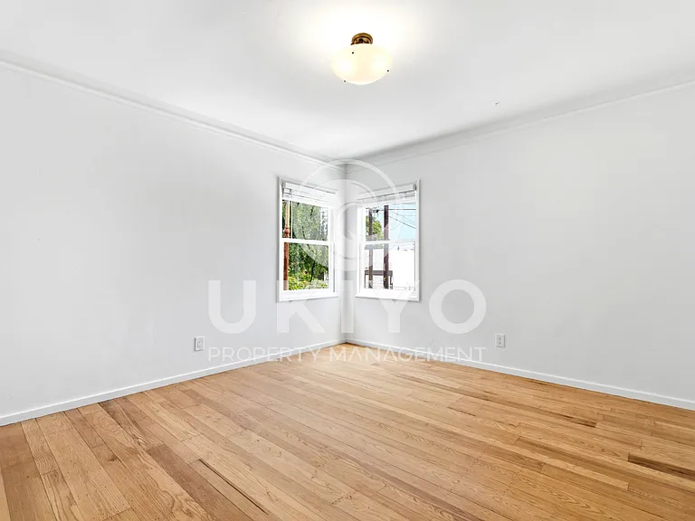 1211 Francisco St — Photo 34