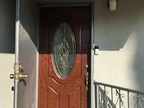 4th image of 1940 W Buckingham Way