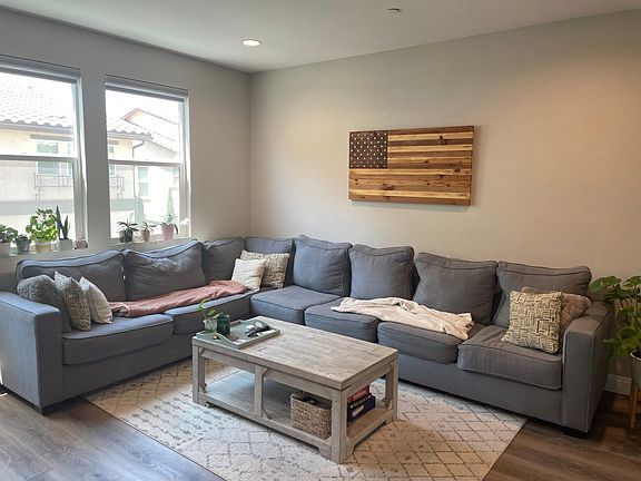 4th image of 619 W Foothill Blvd Unit 54
