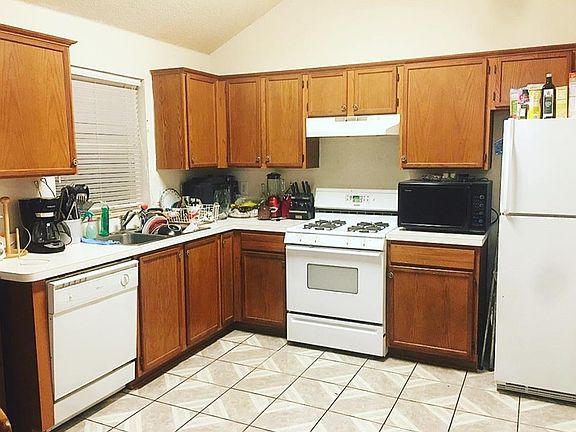 3rd image of 5432 Kingsknowe Pkwy