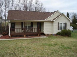 301 Albertson Rd, Thomasville, NC 27360