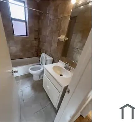2230 Strauss St — Photo 11