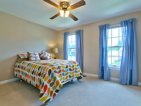 4th image of 14410 Red Barn Ct