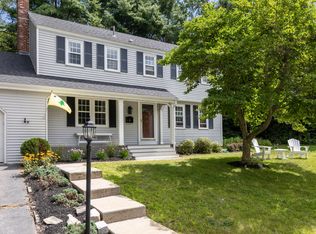 6 Applewood Cir, South Portland, ME 04106