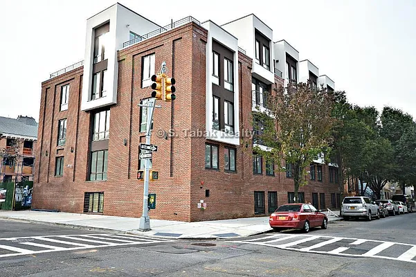 Rented by Duscany Financial Group | media 81