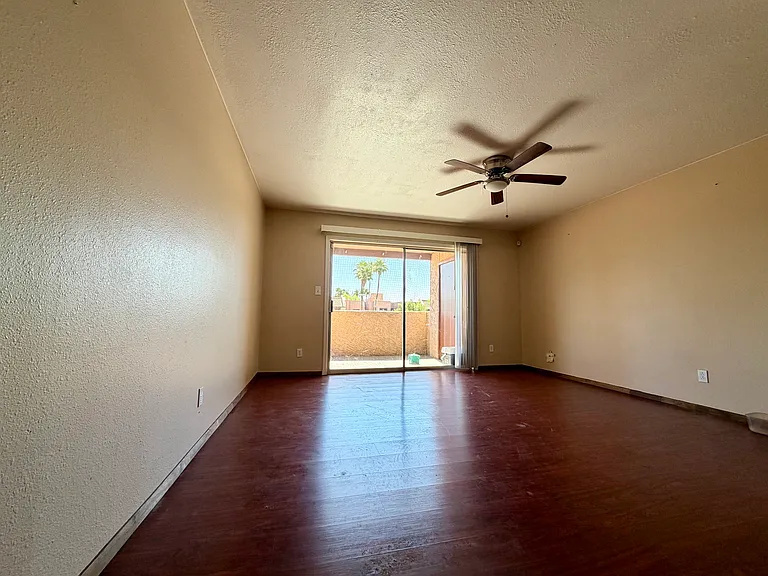 540 N May St #3106 — Photo 6