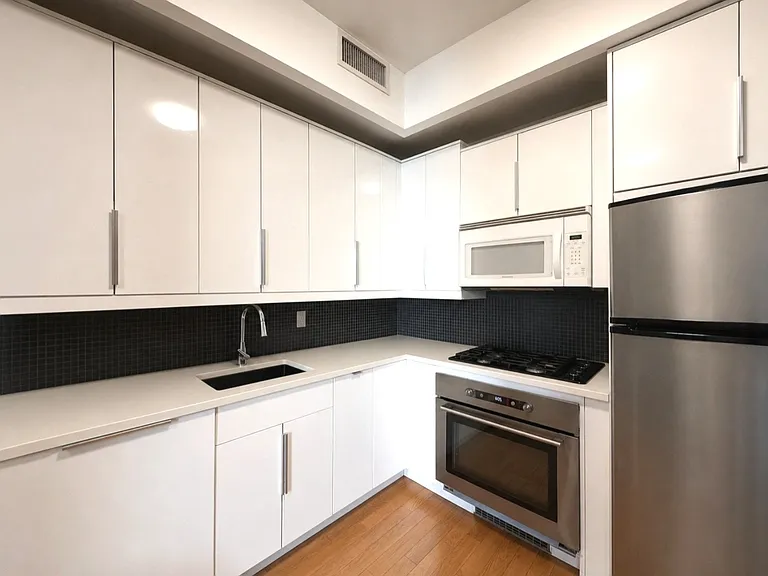 922 Prospect Pl #3L — Photo 20