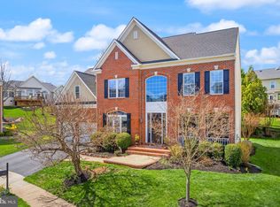 20335 Rivercliff Ct, Sterling, VA 20165