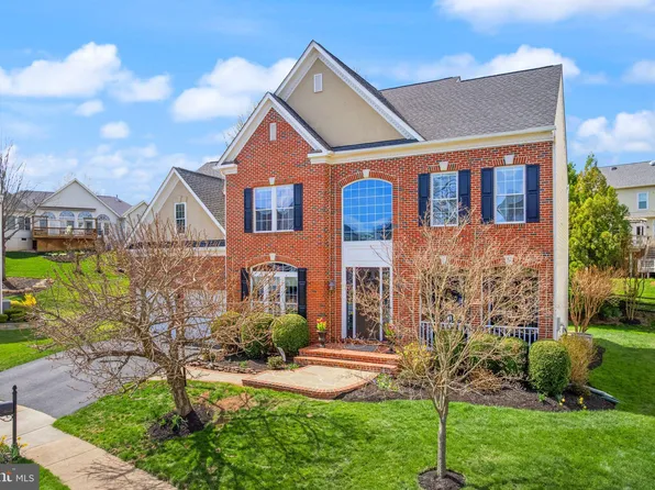 20335 Rivercliff Ct, Sterling, VA 20165