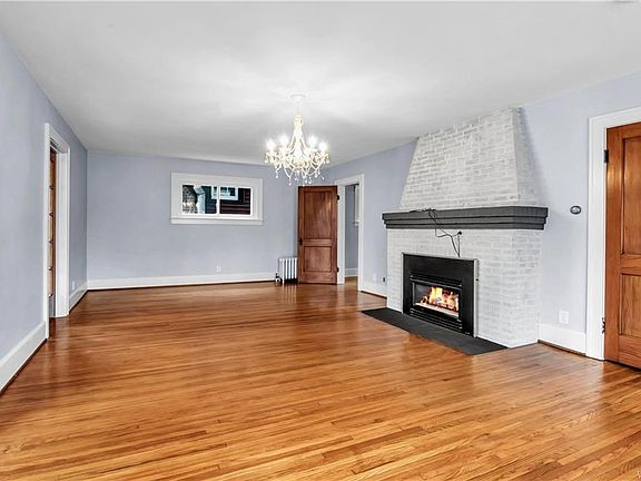 5th image of 331 Bennett St