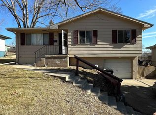 7525 S 76th St, La Vista, NE 68128