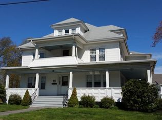 26 Sachem St, Chicopee, MA 01013