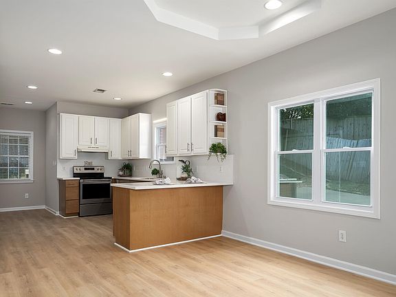 2nd image of 3009 Ashley Cir