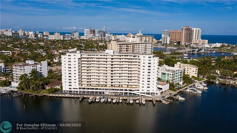 1st image of 333 NE Sunset Dr #105