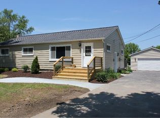 6620 Maple Dr, Clarkston, MI 48346
