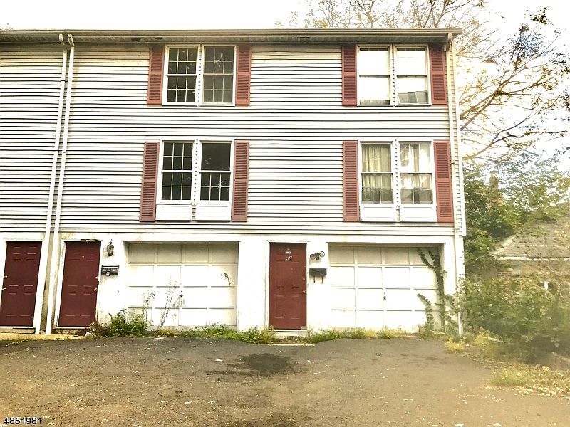 1st image of 54 BRUEN AVE C0003