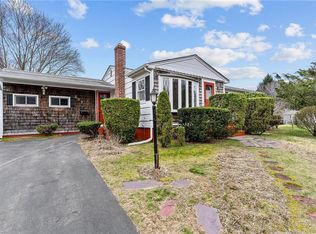 208 Baldwin Rd, Warwick, RI 02886