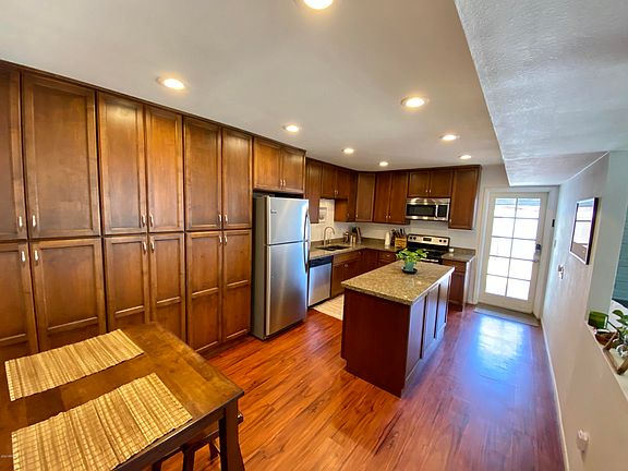 4th image of 308 W Pebble Beach Dr