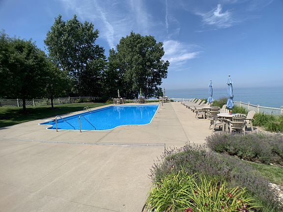 5th image of 7160 Windcliff Dr #29