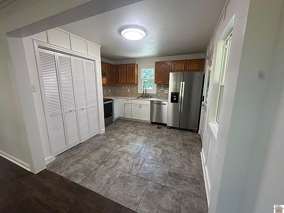 5th image of 3694 Jimtown Rd