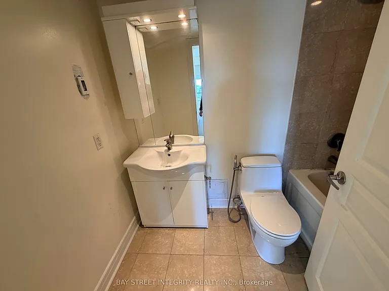1 Avondale Ave #612 — Photo 7