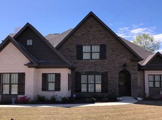 131 Edgewater Dr, Odenville, AL 35120