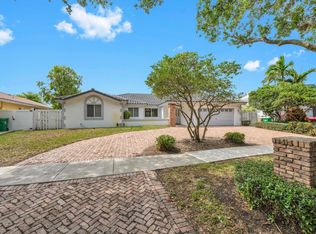 5791 Hawkes Bluff Avenue, Davie, FL 33331