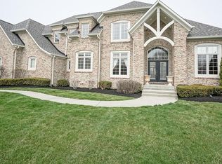 934 Deer Lake Dr, Carmel, IN 46032