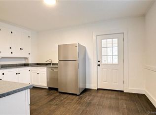 3 Prospect St, Milford, CT 06460