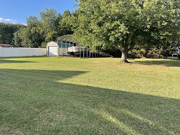 2nd image of 157 Summerset Pl