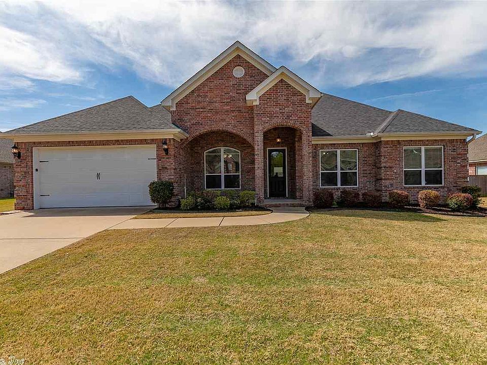 1st image of 214 Corondelet Ln