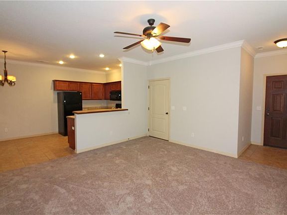 5th image of 1968 E Peppervine Dr