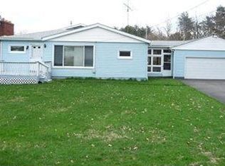 18 Besco Dr, West Middlesex, PA 16159