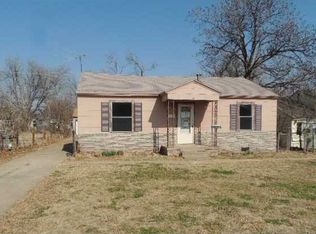 203 E Myrtle Ln, Midwest City, OK 73110
