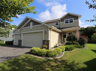 1629 Hackberry Ct, Carver, MN 55315