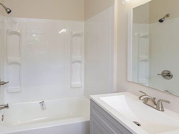 2nd image of 3959 Tanglebush Ln NW #3