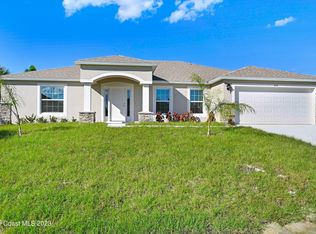 575 Hamy St SW, Palm Bay, FL 32908