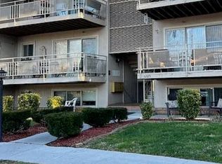 1225 Carriage Cir #302, Bristol, VA 24201